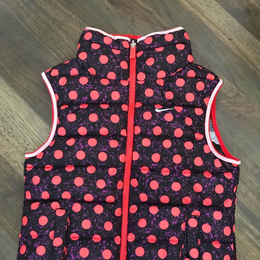 Girls Nike puffer vest Reversible 10y